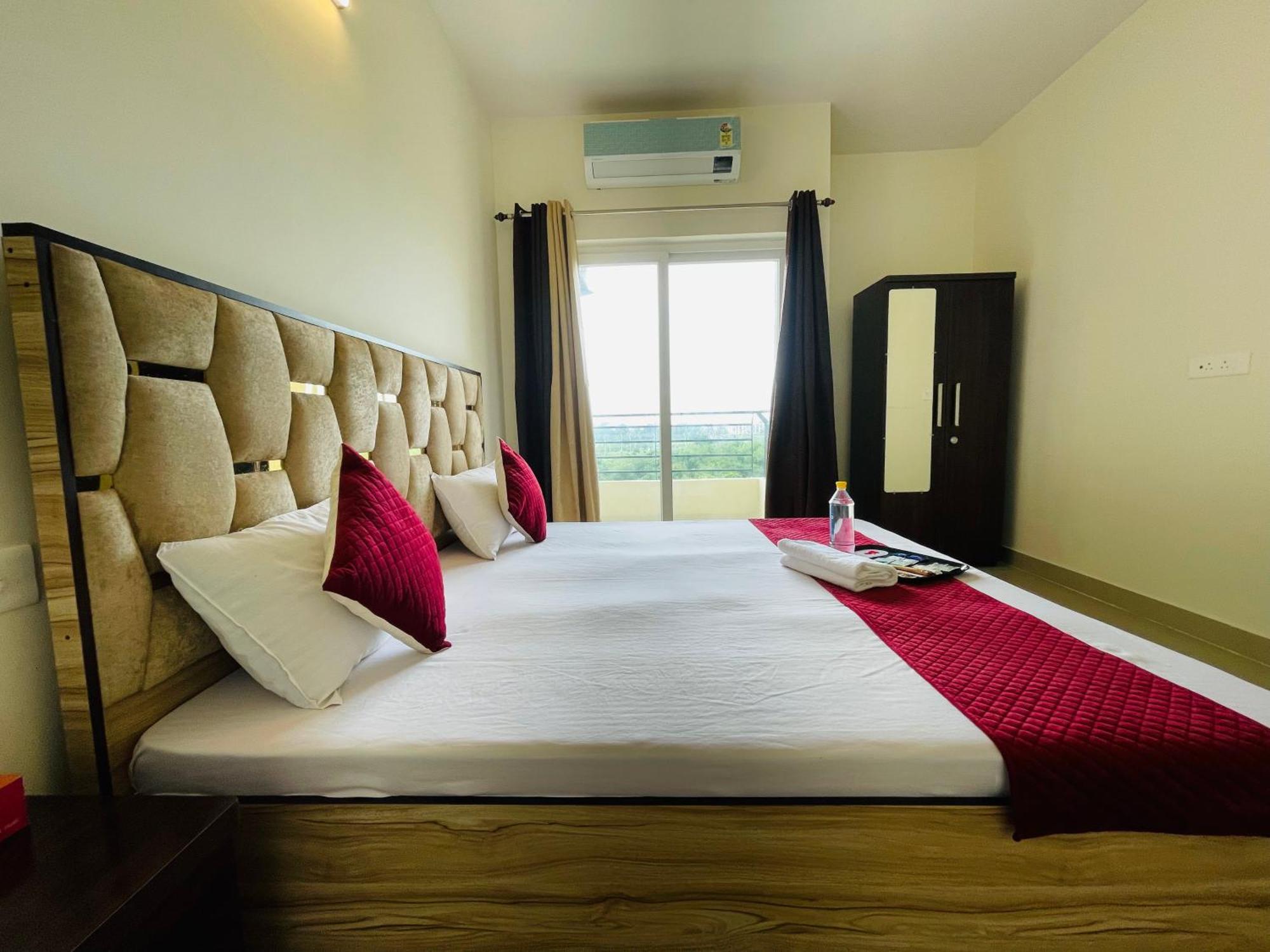 Atulyam Stays Sushant Golf City Lucknow Extérieur photo
