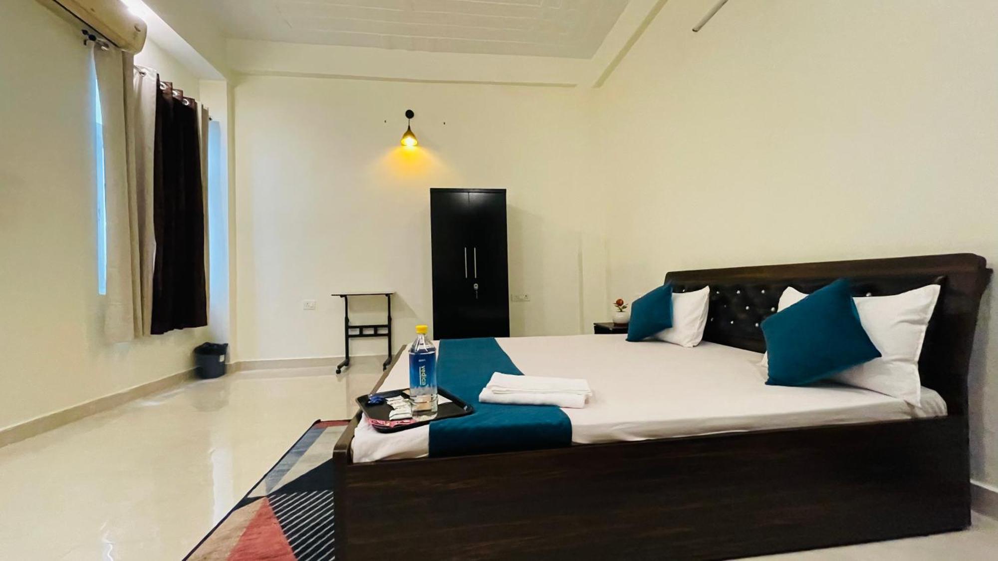 Atulyam Stays Sushant Golf City Lucknow Extérieur photo