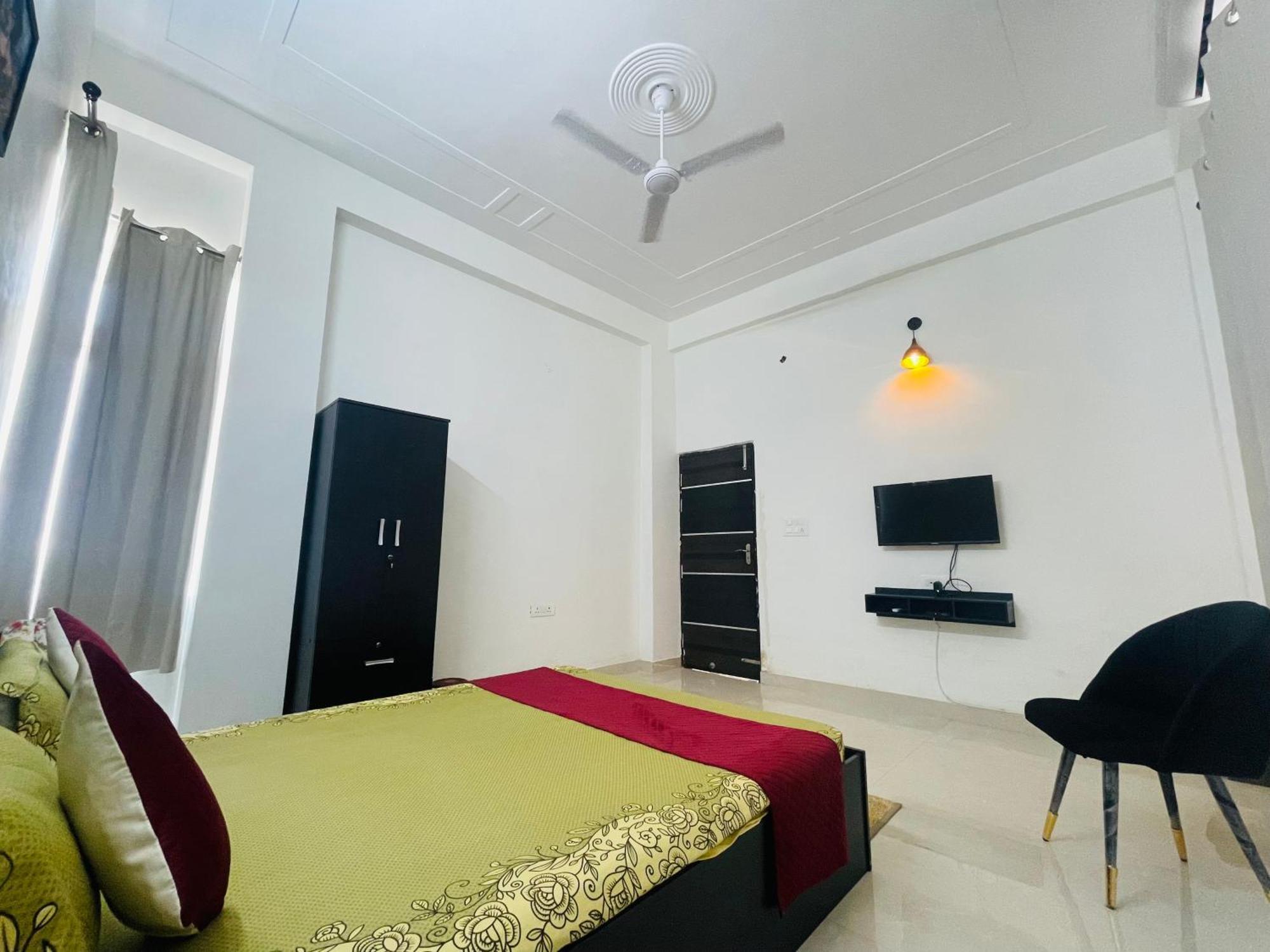 Atulyam Stays Sushant Golf City Lucknow Extérieur photo