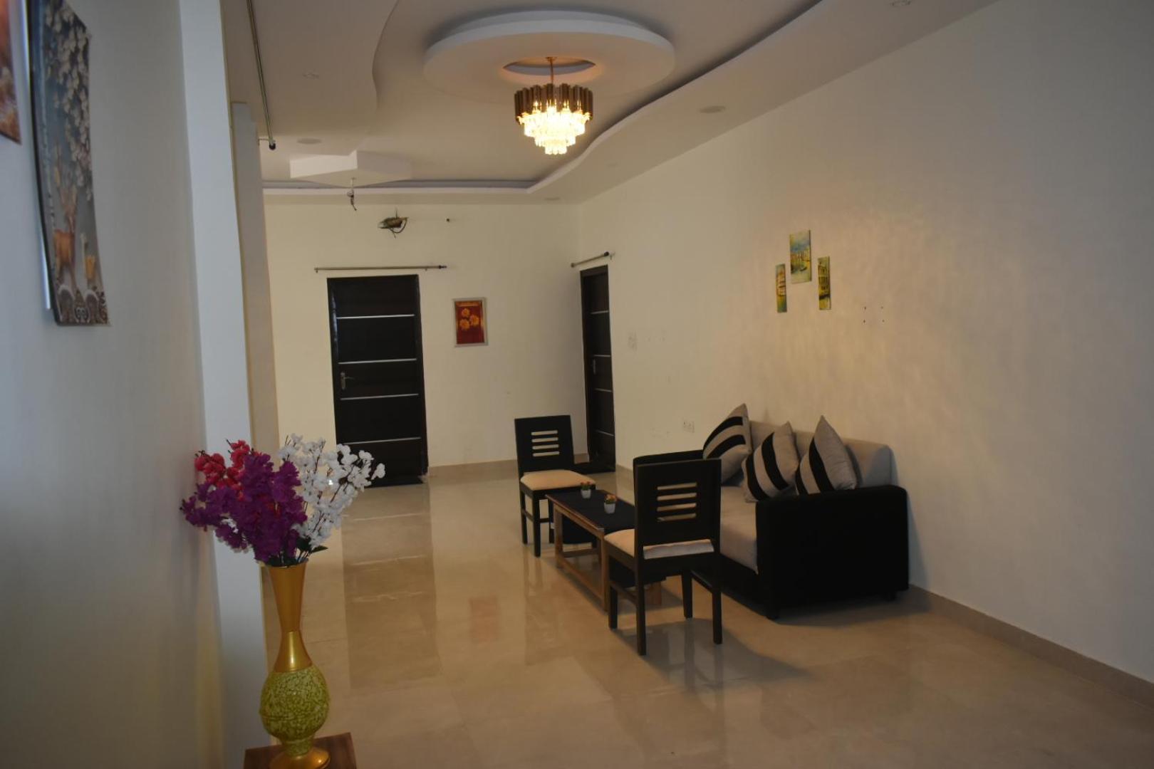 Atulyam Stays Sushant Golf City Lucknow Extérieur photo