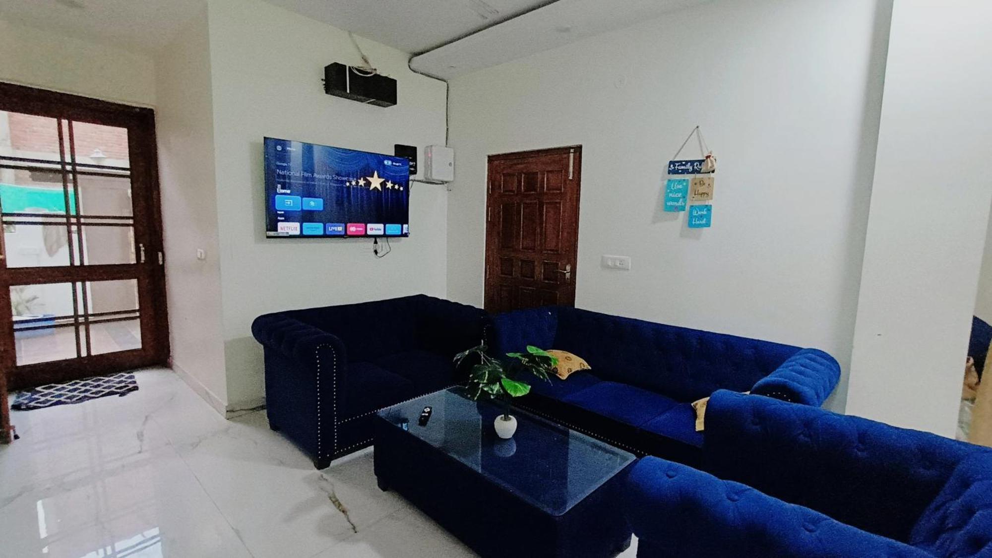 Atulyam Stays Sushant Golf City Lucknow Extérieur photo