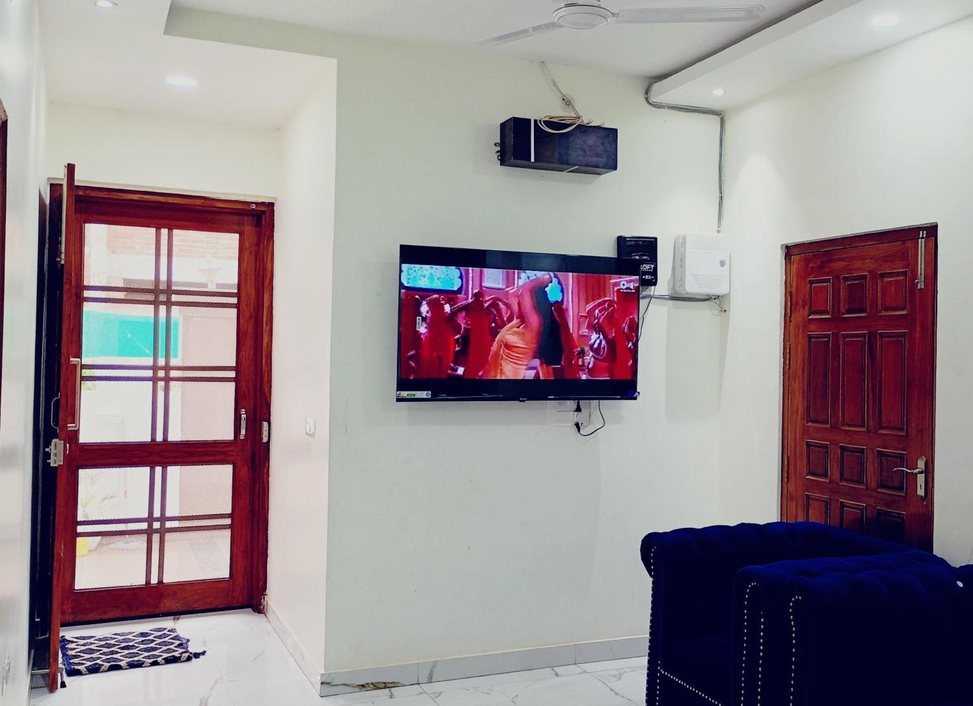 Atulyam Stays Sushant Golf City Lucknow Extérieur photo