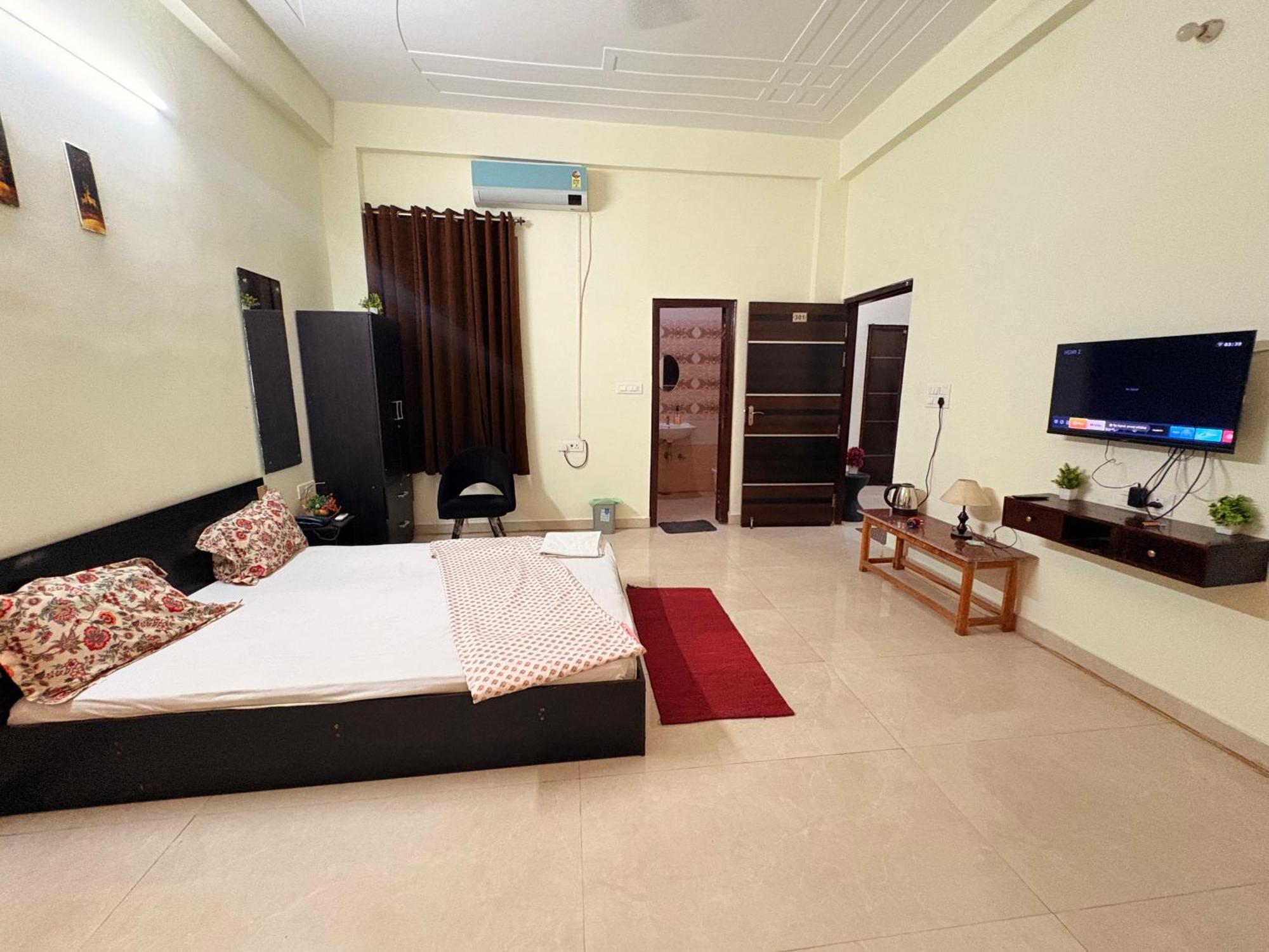 Atulyam Stays Sushant Golf City Lucknow Extérieur photo