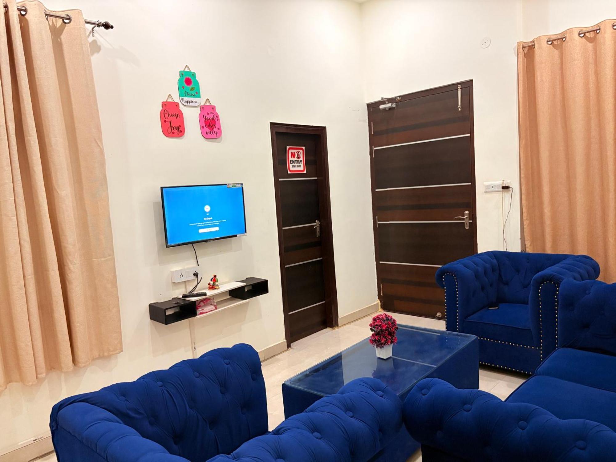 Atulyam Stays Sushant Golf City Lucknow Extérieur photo