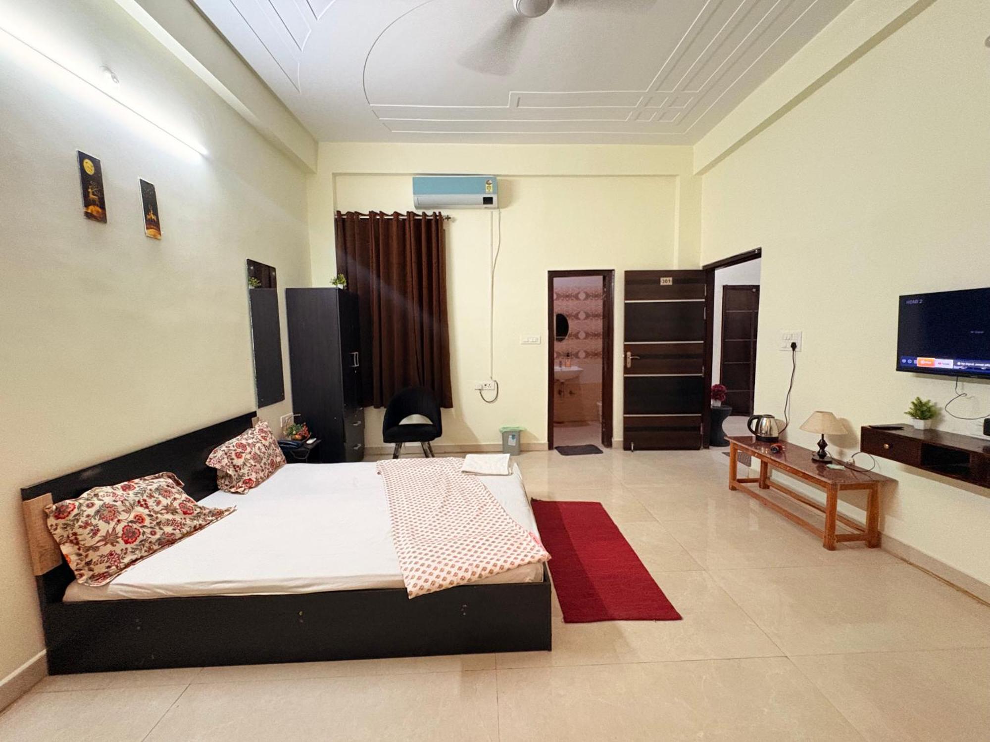 Atulyam Stays Sushant Golf City Lucknow Extérieur photo